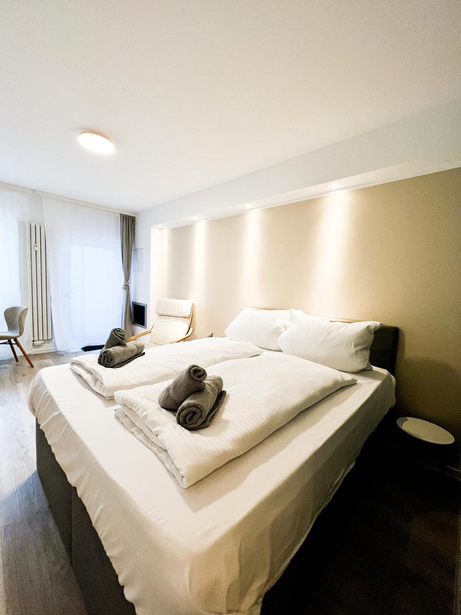 Qonroom - As Individual As You - Minden Kaiserstrasse Phòng bức ảnh